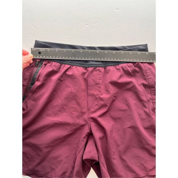 Ten Thousand Interval Short 7 inch Maroon Size Small No Liner Train Wicking EUC - Picture 5 of 8